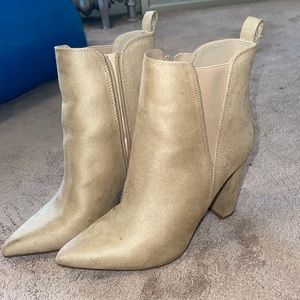 Beige suede heel boots!
